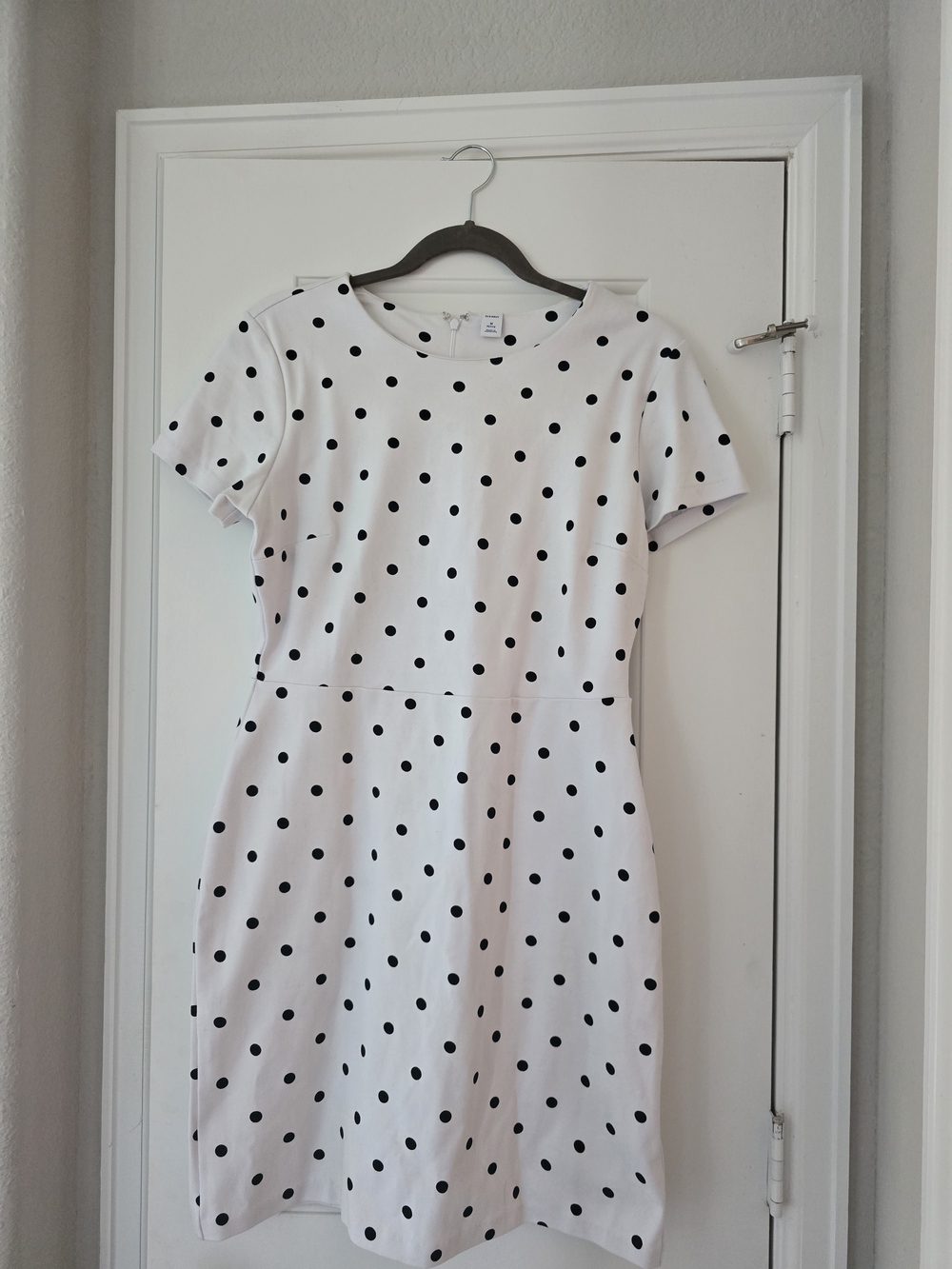 Old Navy White and Black Polka Dot Short Dress